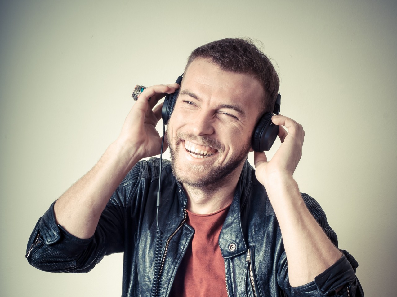 Can You Beat Your BFF in This General Knowledge Quiz? person listening to music1