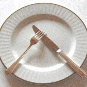 🍽 Only a Truly Refined Person Can Score Higher Than 11/15 on This Dining Etiquette Quiz Put them in the center of the plate in an inverted \'V\'