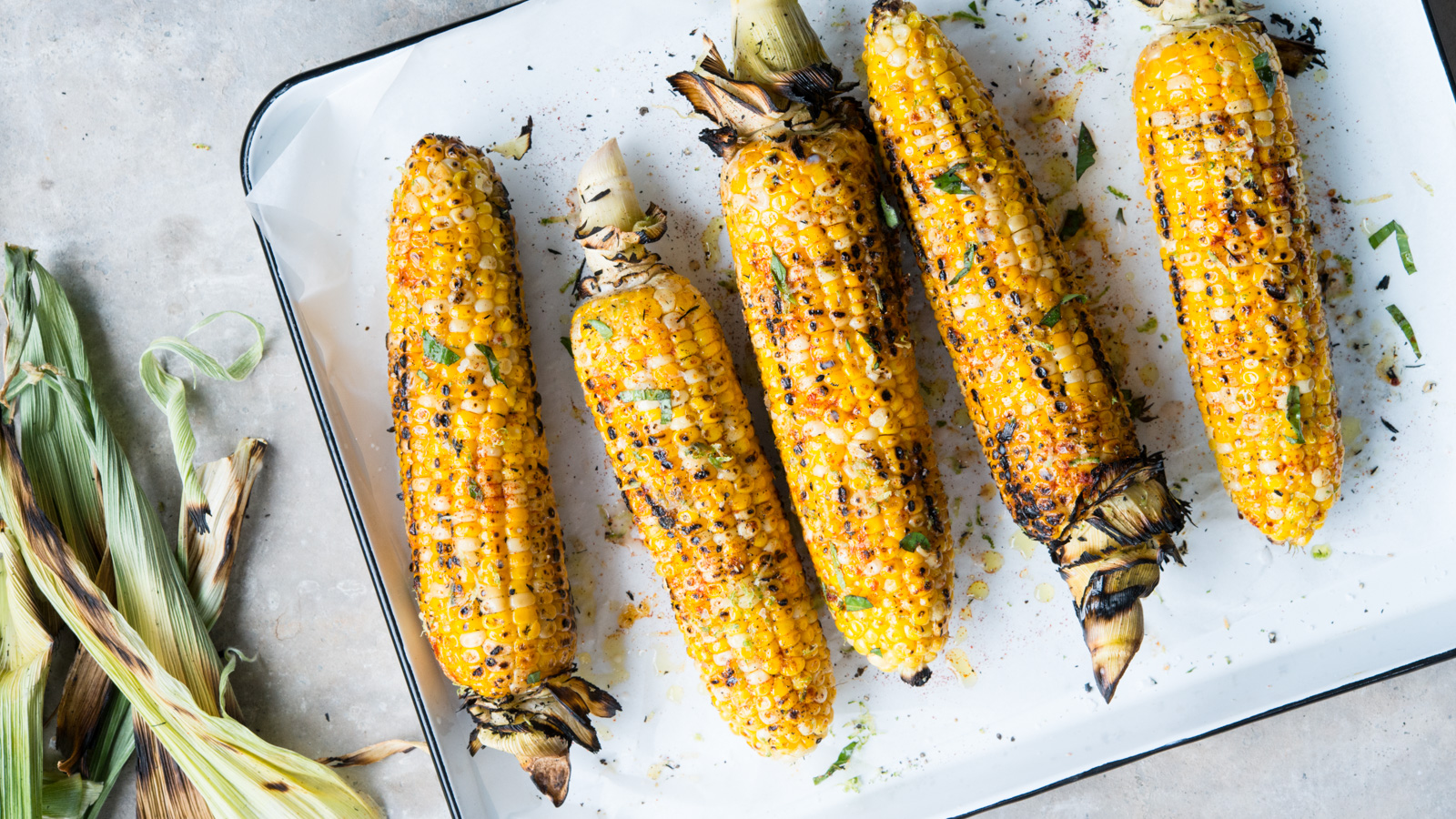 🎡 Eat Your Way Through a Carnival and We’ll Guess Your Birth Order 6 corn on the cob