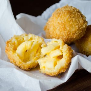 Eat Massive Meal To Know What Career You're Born For Quiz Fried mac \'n\' cheese balls