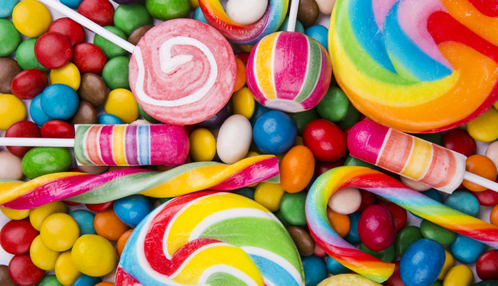 🌚 Plan a Midnight Feast and We’ll Guess Your Biggest Fear candy