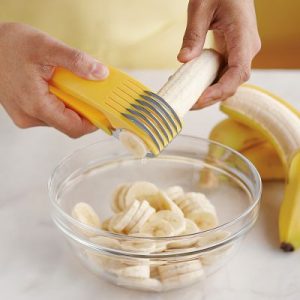 The Way You Eat Common Foods Will Reveal Whether You’re Shy or Outgoing Sliced
