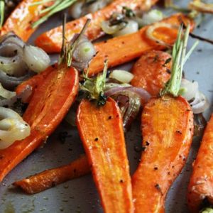 The Way You Eat Common Foods Will Reveal Whether You’re Shy or Outgoing Cooked