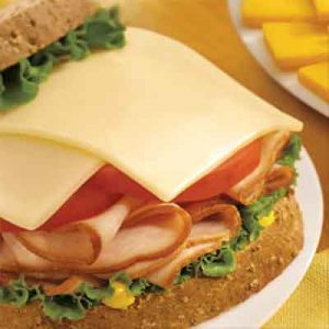 The Way You Eat Common Foods Will Reveal Whether You’re Shy or Outgoing Sliced