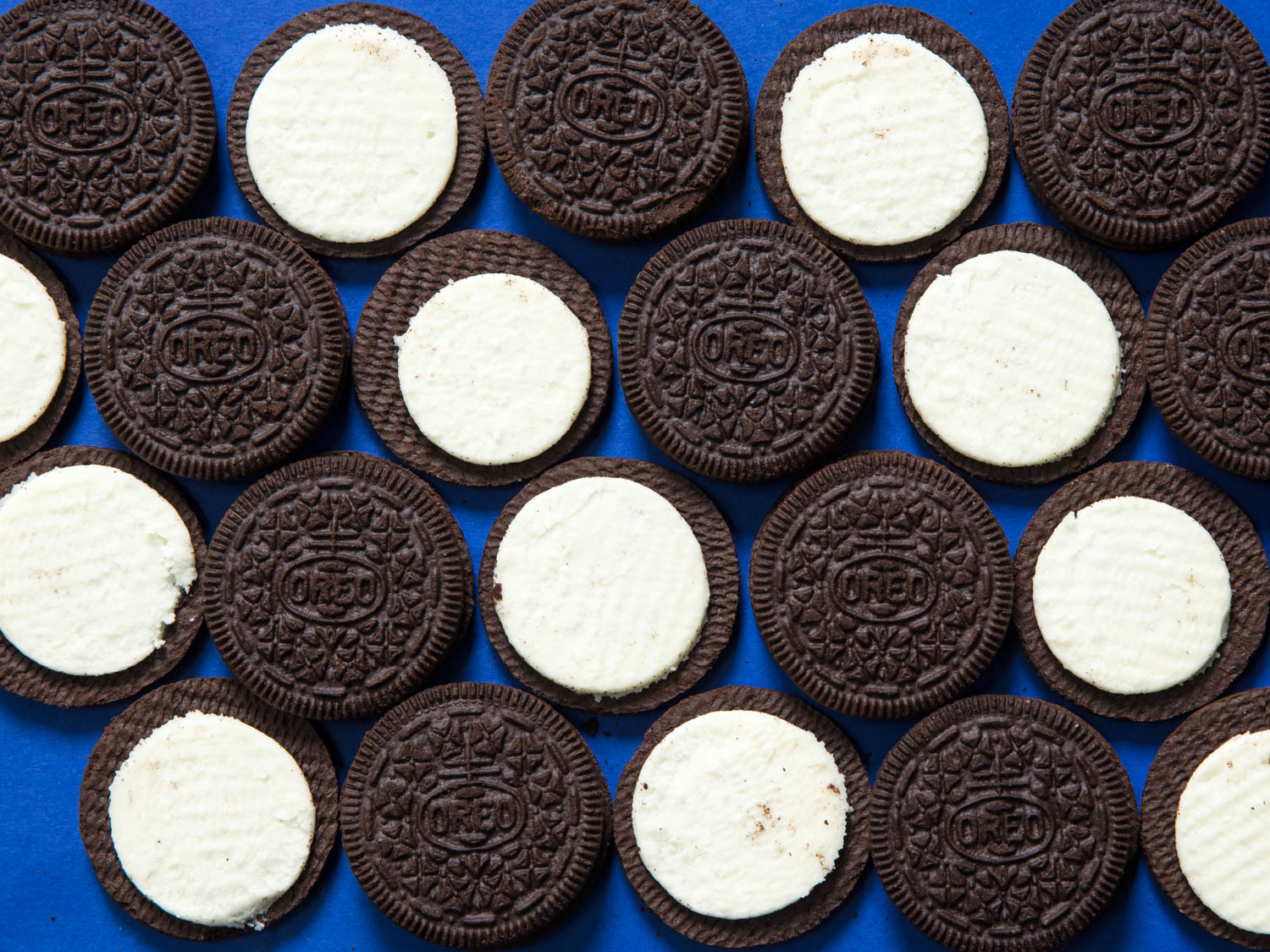 The Way You Eat Common Foods Will Reveal Whether You're… Quiz oreos2