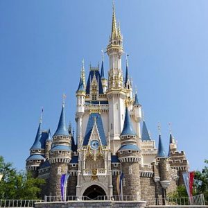 Spend a Day in Disneyland and We’ll Tell You Which Celeb You Are Going With Tokyo Disney Resort