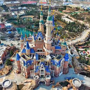 Spend a Day in Disneyland and We’ll Tell You Which Celeb You Are Going With Shanghai Disney Resort