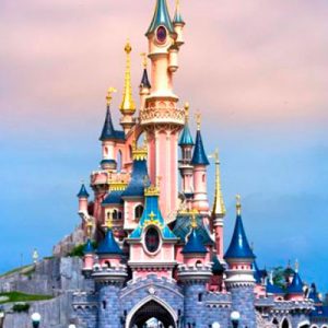 Spend a Day in Disneyland and We’ll Tell You Which Celeb You Are Going With Disneyland Paris
