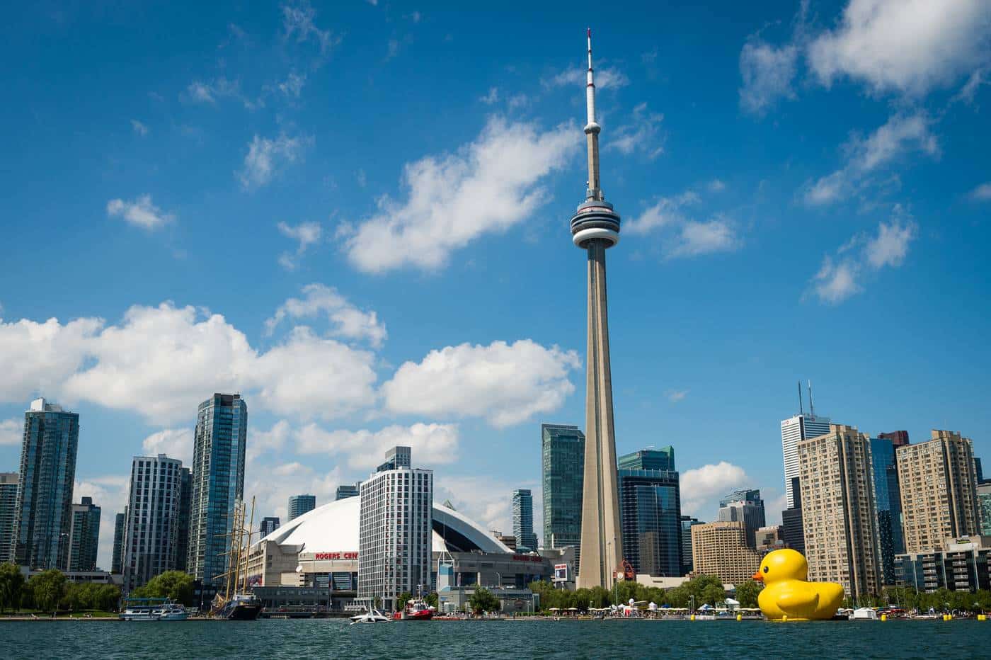 If You Can Score More Than 18 on This Famous Landmarks Quiz, You Probably Know All About the World CN tower