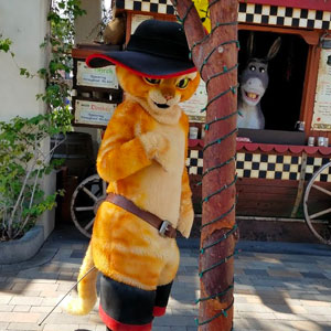 🎢 Spend a Day in Universal Studios and We’ll Give You a Surreal Place to Visit Puss in Boots