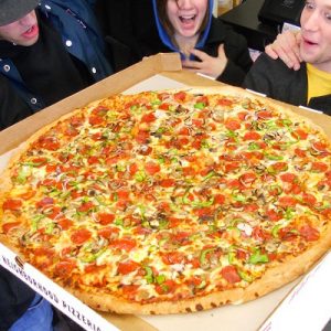 🍕 Make a Pizza You Love and We’ll Guess What Food You Absolutely Hate 16\