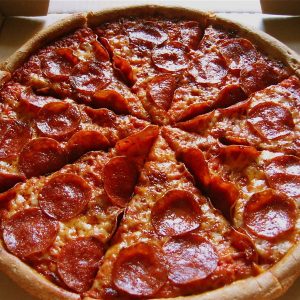 🍕 What’s Your Age Based on Your Comfort Food Choices? 🍰 Pepperoni