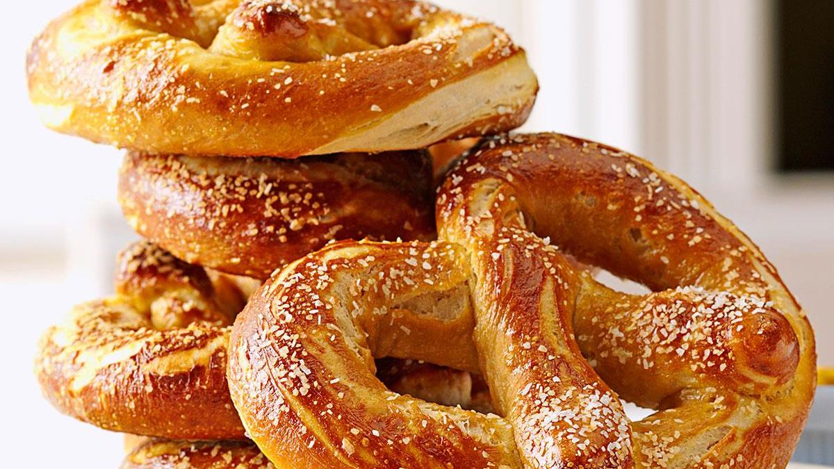 You got: Pretzel! What Bread Are You? 🥖