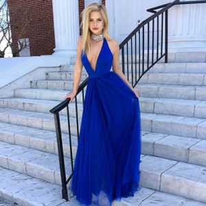 👗 Design Your Prom Outfit and We’ll Guess Your Age and Height Blue