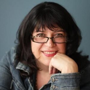 If You're Trivia Expert, Prove It By Getting 15 In This Quiz E.L. James
