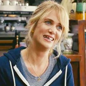Build Your Fictional Girl Squad and We’ll Give You a Hollywood Chris to Date Annie Walker from Bridesmaids