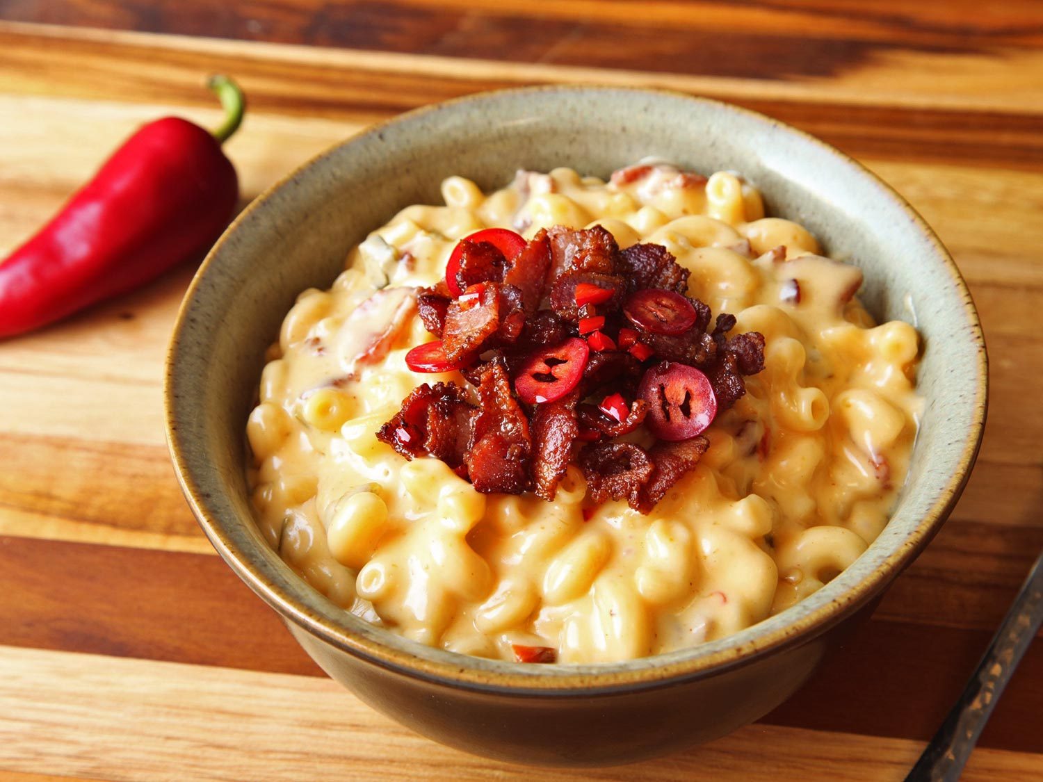 🌶 Spice up These Foods and We’ll Tell You What Color Empowers You spicy macaroni and cheese
