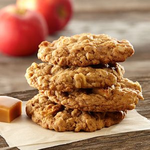 We Know Your Deepest Desire Based on the Carbs You Eat Oatmeal cookie