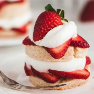 We Know Your Deepest Desire Based on the Carbs You Eat Strawberry shortcake