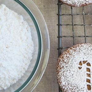 Upgrade Foods & I'll Guess Age, Height, Eye Color, Or G… Quiz Powdered sugar