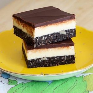 🍫 Pick Some Desserts from Around the World and We’ll Guess Your Favorite Chocolate Brand Nanaimo bar