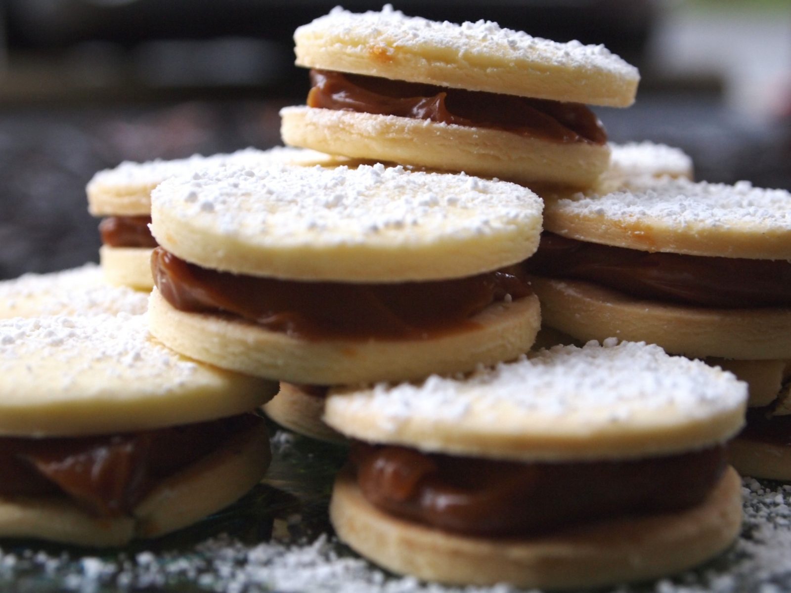 🍫 Pick Some Desserts from Around the World and We’ll Guess Your Favorite Chocolate Brand Alfajores 10