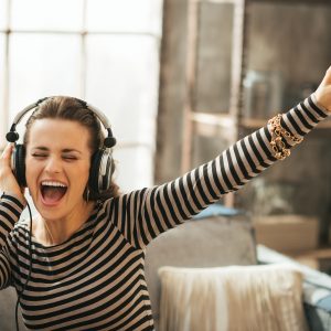 K-Pop Persona Quiz Listening to music