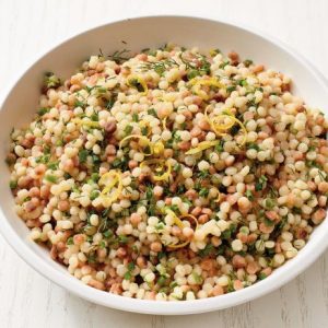 🍝 Can We Accurately Guess Your Age Based on Your Pasta Opinions? Fregola
