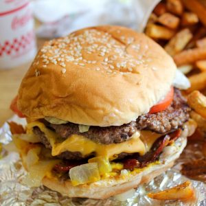Eat Junk Foods To Know If Your Sense Of Taste Is Superi… Quiz Five Guys\' Bacon Cheeseburger