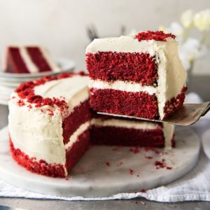 🍰 Make Some Difficult Dessert Decisions to Find Out What % Good and Evil You Are Red velvet cake