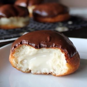 🧁 This Sweets Quiz Will Reveal Your Best Personality Trait Boston cream donut