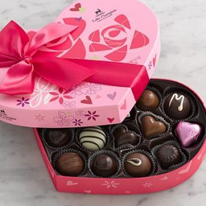 We Can Tell The Year You Were Born By The Cake You Bake Quiz Valentine\'s Day
