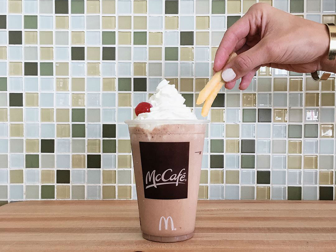 🍔 Plan a Dinner Party With Only Fast Food and We’ll Reveal Your Exact Age fast food milkshakes