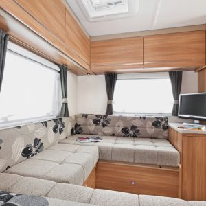 🚐 Design a Camper Van and We’ll Tell You Where to Vacation Next 