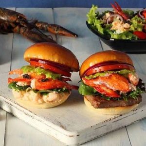 🍔 Feast on Fast Food Around the World and We’ll Reveal What Age You Will Live to Premium Lobster & Caviar Burger from Japan