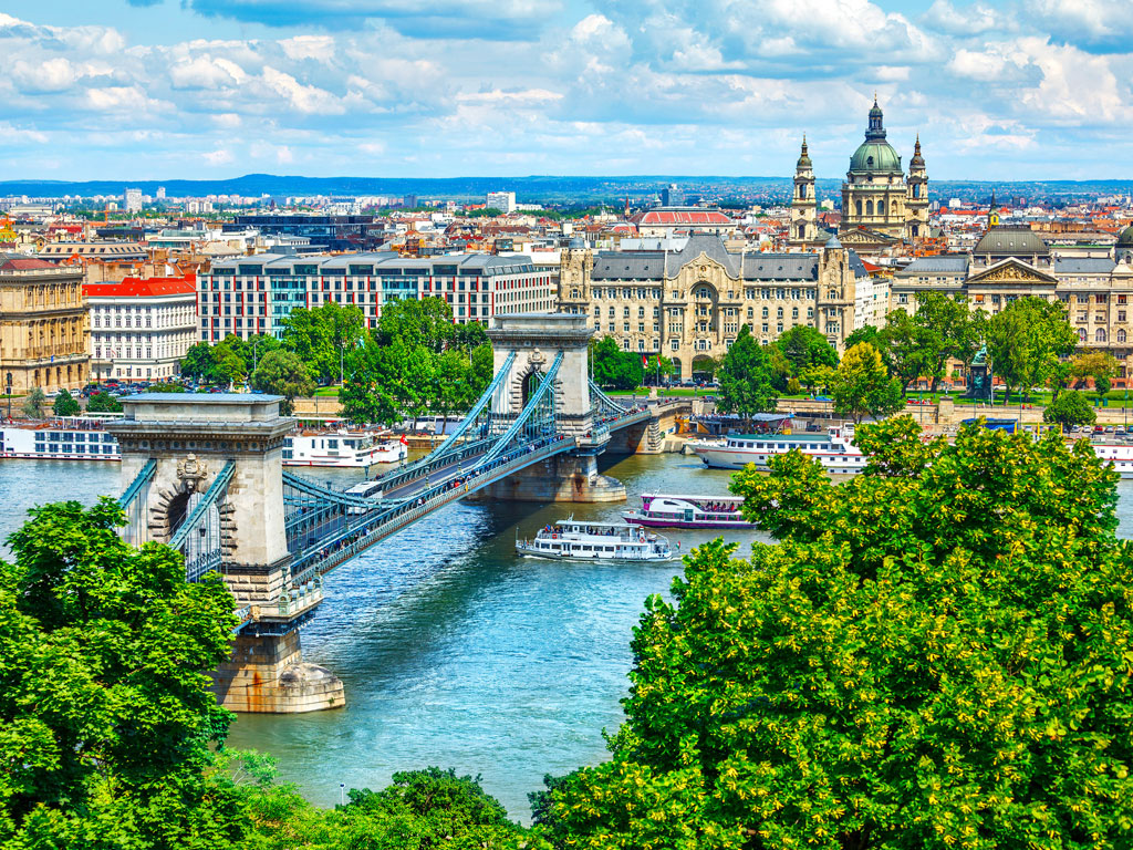 🏰 9 in 10 People Can’t Pass This General Knowledge Quiz on European Cities. Can You? Budapest, Hungary