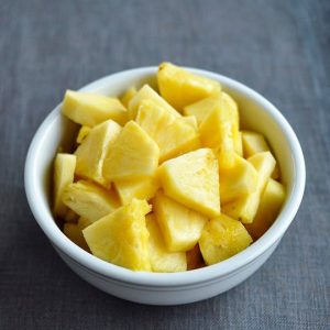 🌭 Build a Hot Dog and We’ll Tell You What Dog Breed You Are Pineapple