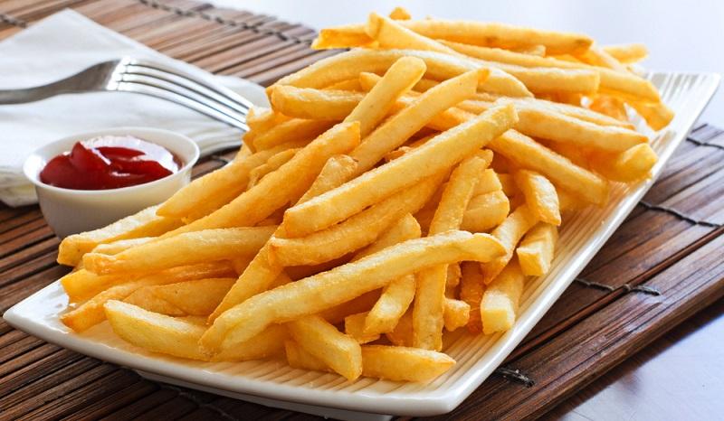 The Foods You Enjoy 🍕 Will Reveal What % American Your Tastebuds Are French fries