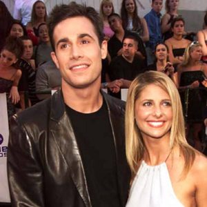 ❤ Can We Correctly Guess Your Relationship Status? Quiz Sarah Michelle Gellar and Freddie Prinze Jr.