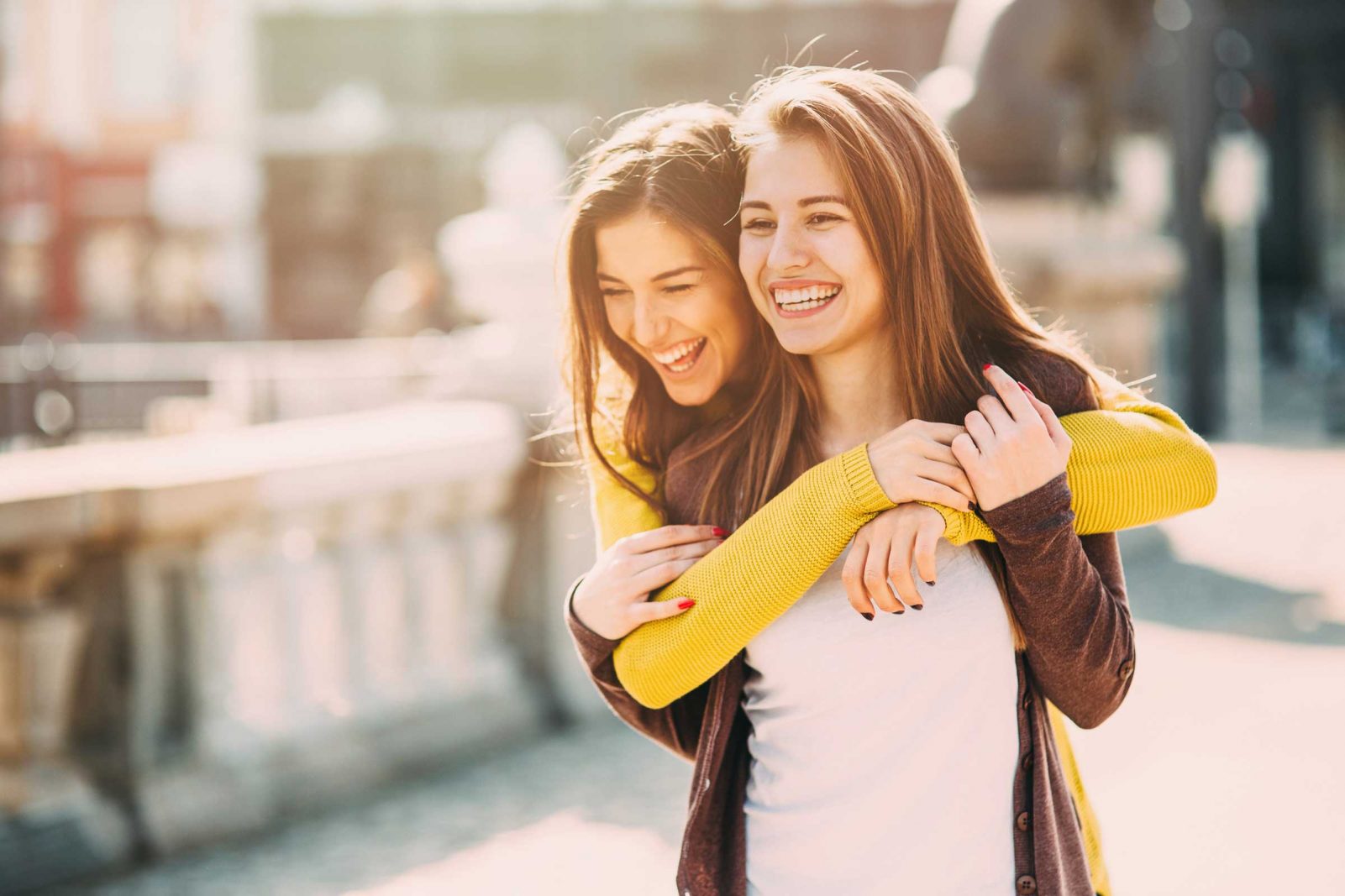 This In-Depth Personality Test Will Reveal What Type of Person You Are 02 Types of Best Girlfriends Every Adult Woman Should Have_back in the day_89510529_Todor Tsvetkov