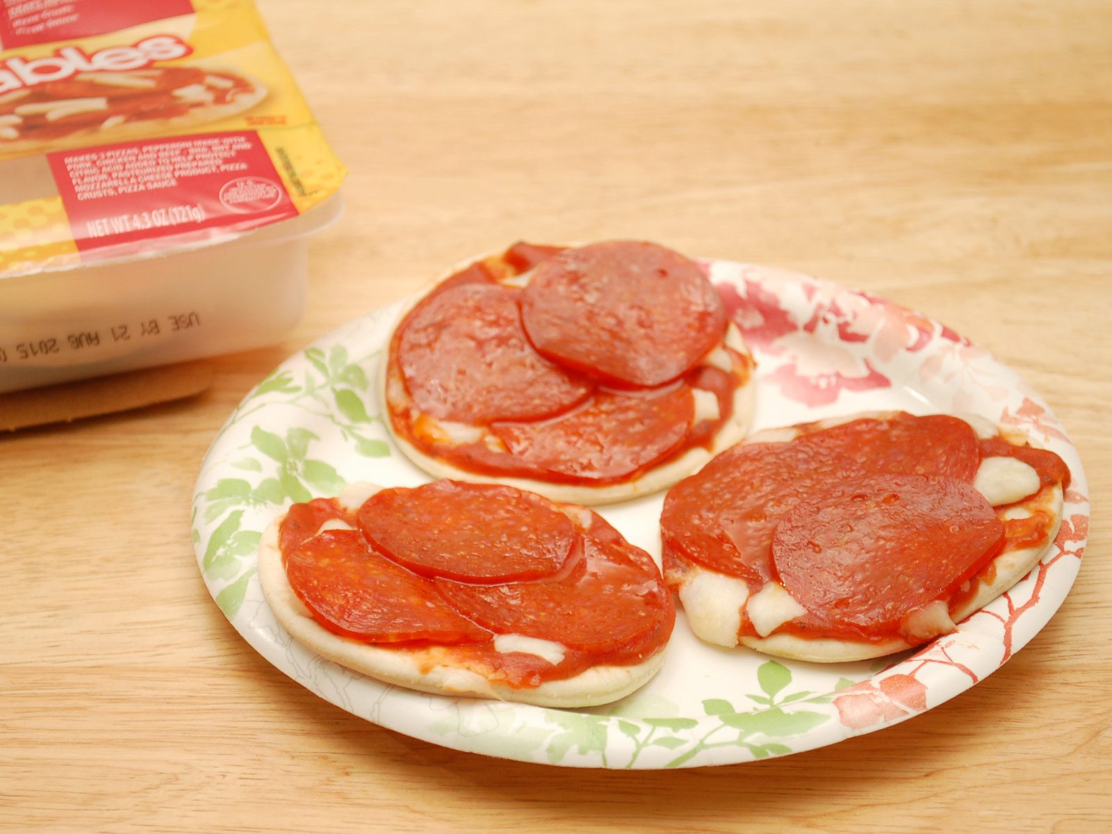 Your Stance on These Nostalgic Foods Will Reveal Which Decade You Were Born Lunchable Pizza With Pepperoni