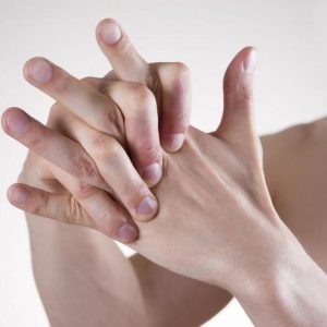 Can We Guess Your Age By This 5 Senses Test? Cracking knuckles