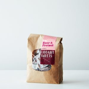 🛒 Can You Waste $1,000 in This Grocery Store? Liddabit Sweets Beer & Pretzel Caramels