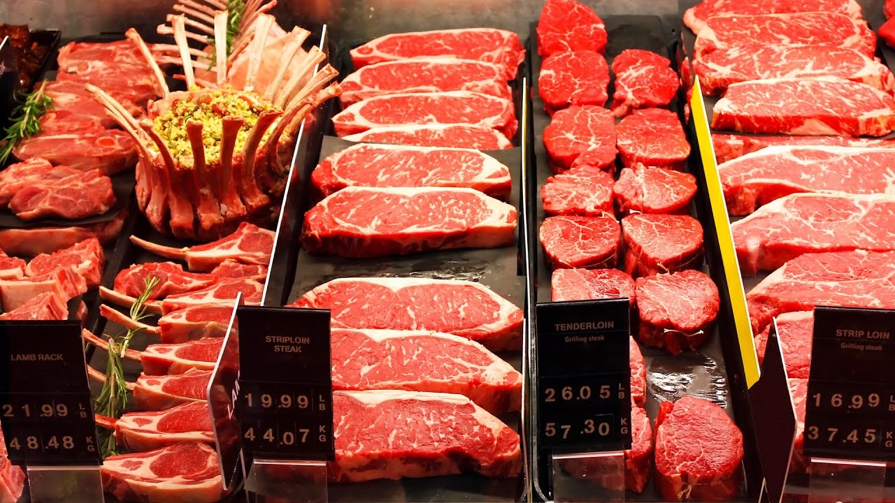 🛒 Can You Waste $1,000 in This Grocery Store? butcher meat