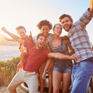 Can We Guess How Long You've Been Single? Quiz Friends