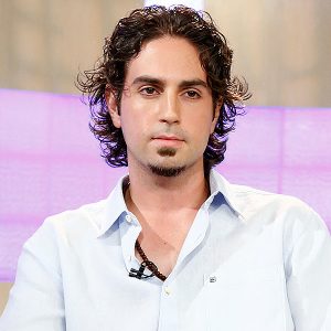 Build Your Dream Boyband and We’ll Reward You With a Hot Rock Star Boyfriend Wade Robson