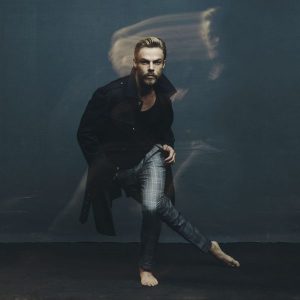 Build Your Dream Boyband and We’ll Reward You With a Hot Rock Star Boyfriend Derek Hough