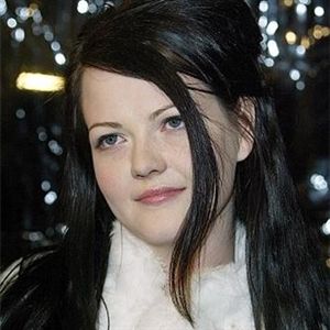 Build Your Dream Girl Group and We’ll Tell You Which Diva You’re Most Like Meg White