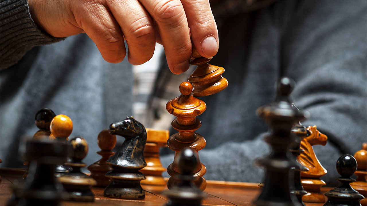 Nobody Has Scored at Least 17/20 on This General Knowledge Quiz. Will You? playing chess
