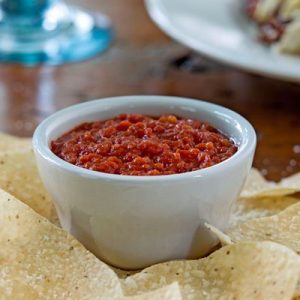 🌶 Eat at Chili’s and We’ll Tell You What People Hate Most About You Chips & Salsa